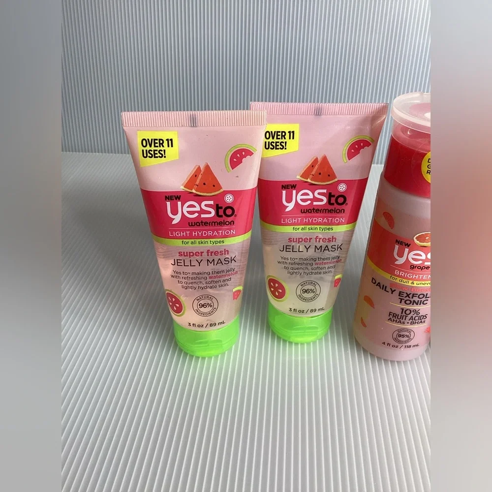 Set of 4 Yes To Facial Products